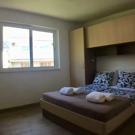 公寓 Bilalovic 泽斯特拉格